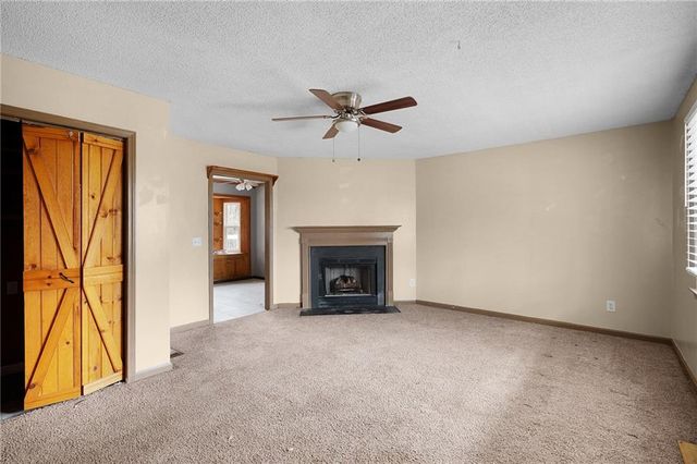 1095 Erwin Hill Church SE Road, Calhoun, GA 30701