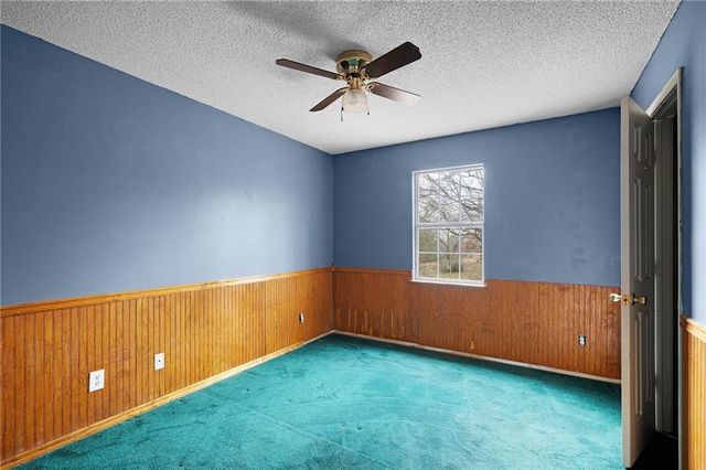 1095 Erwin Hill Church SE Road, Calhoun, GA 30701