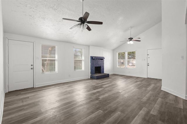 10027 Towne Mist Drive, Sugar Land, TX 77498