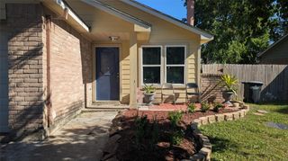 10027 Towne Mist Drive, Sugar Land, TX 77498