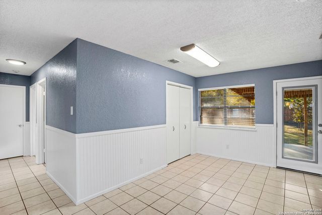 127 Harless, Center Point, TX 78010