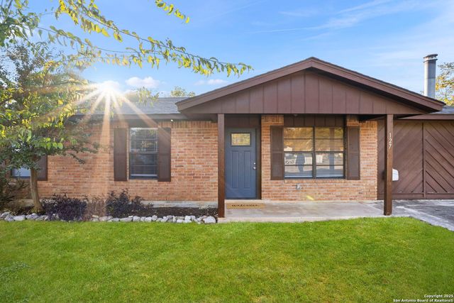 127 Harless, Center Point, TX 78010