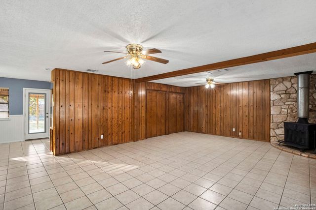 127 Harless, Center Point, TX 78010