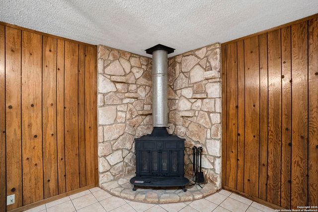 127 Harless, Center Point, TX 78010