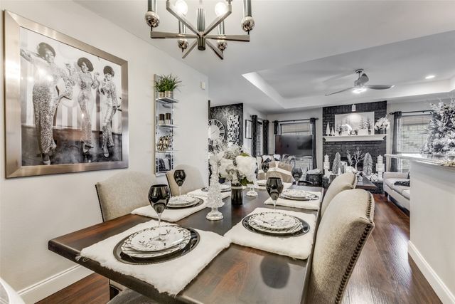 218 Streamside Drive, Desoto, TX 75115