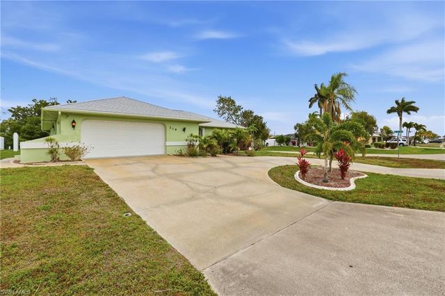 219 SE 16th TER, Cape Coral, FL 33990
