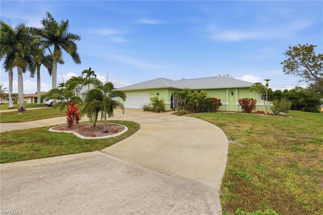 219 SE 16th TER, Cape Coral, FL 33990