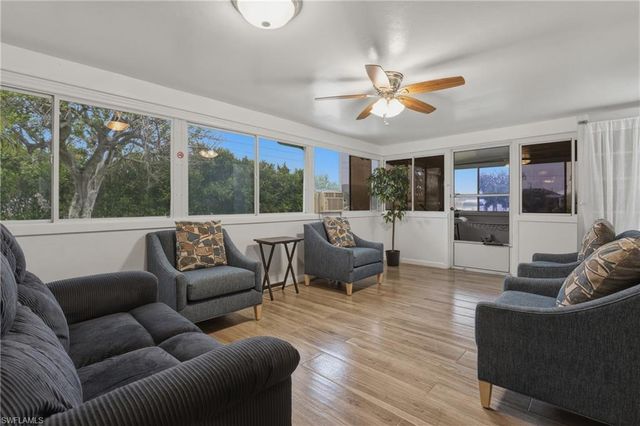 219 SE 16th TER, Cape Coral, FL 33990