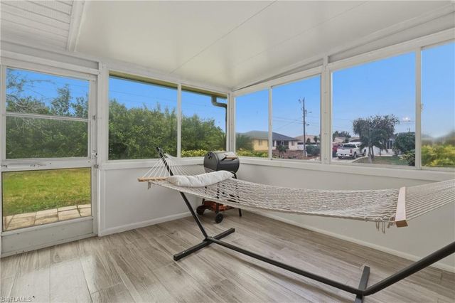 219 SE 16th TER, Cape Coral, FL 33990