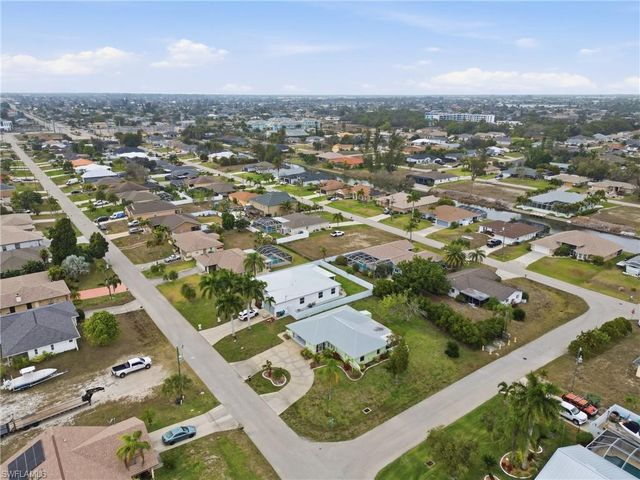 219 SE 16th TER, Cape Coral, FL 33990