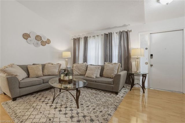 219 SE 16th TER, Cape Coral, FL 33990