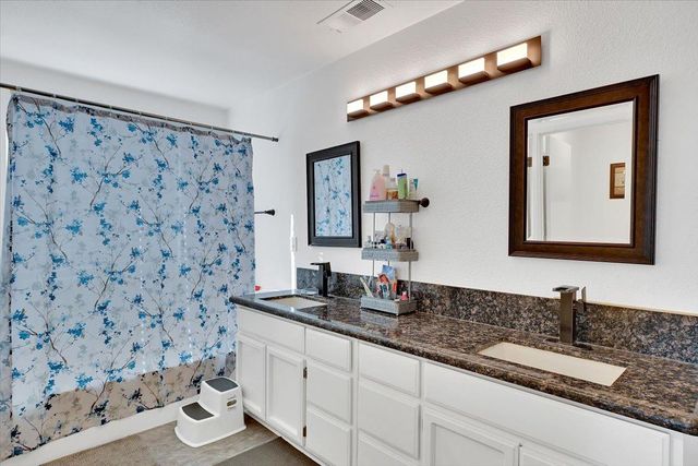 2277 Hamstead Ln, Yuba City, CA 95991