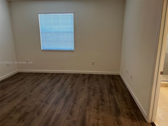 1120 SE 26th Ter 1120, Homestead, FL 33035