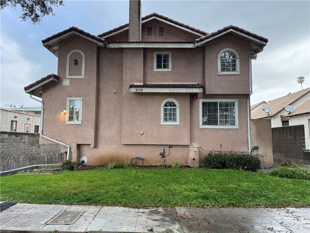 223 N Olive A, Alhambra, CA 91801