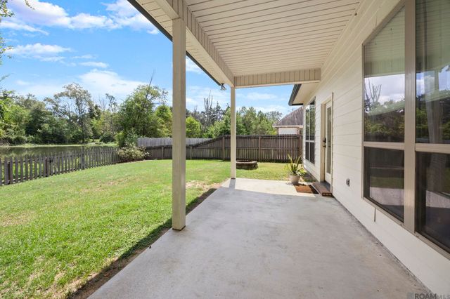 12022 Spring House Dr, Greenwell Springs, LA 70739