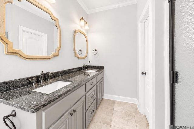12022 Spring House Dr, Greenwell Springs, LA 70739