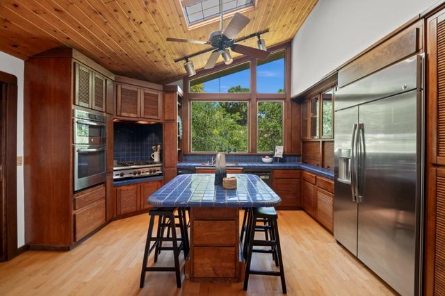 21100 Saratoga Hills Road, Saratoga, CA 95070