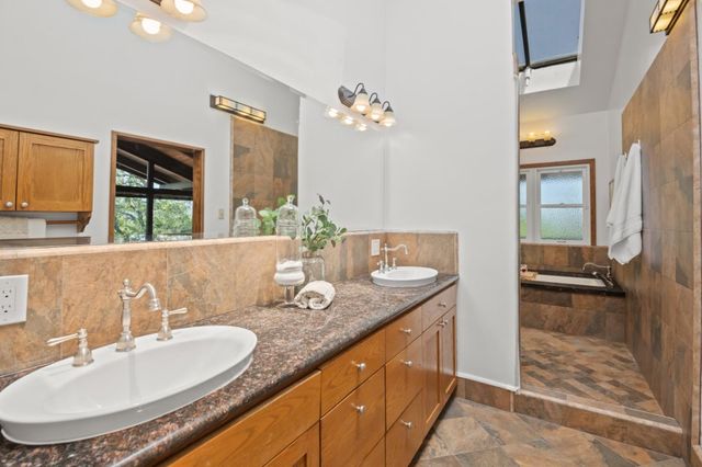 21100 Saratoga Hills Road, Saratoga, CA 95070