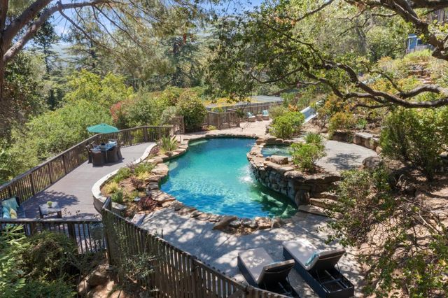 21100 Saratoga Hills Road, Saratoga, CA 95070