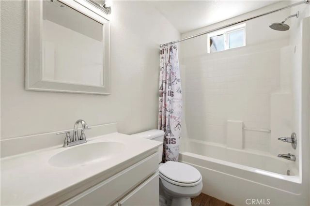 44131 Sunmist Court, Lancaster, CA 93535