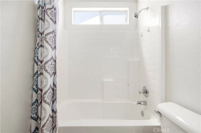 44131 Sunmist Court, Lancaster, CA 93535