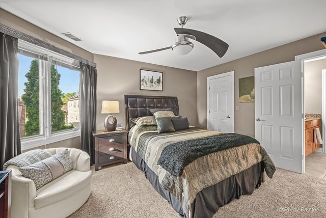 298 Cara Lane, Wood Dale, IL 60191