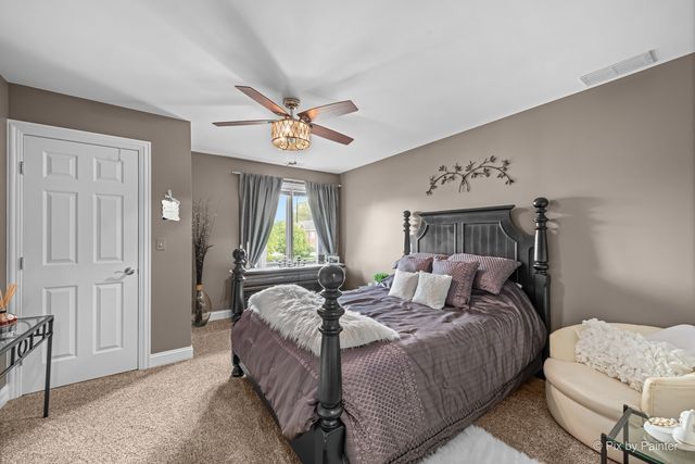 298 Cara Lane, Wood Dale, IL 60191