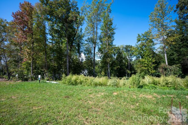 1215 Featherton Drive 18, Belmont, NC 28012