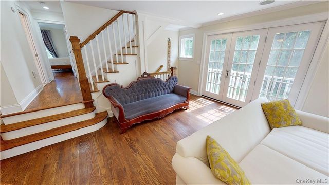 225 S Barry Avenue RENT, Mamaroneck, NY 10543
