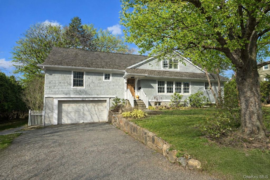 225 S Barry Avenue RENT, Mamaroneck, NY 10543