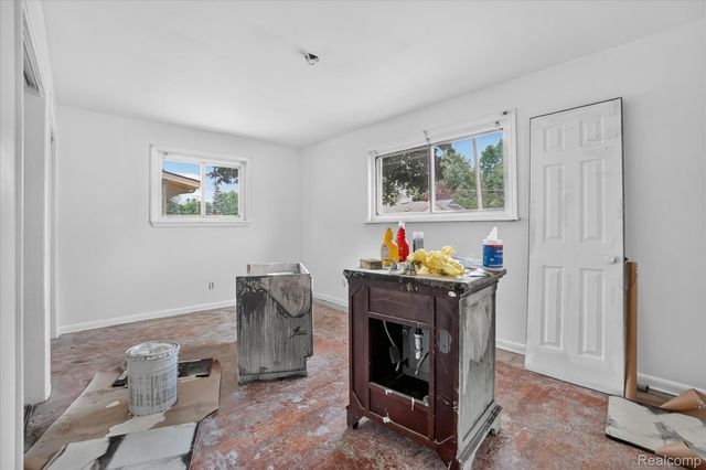 3504 Creekwood Drive, Bridgeport Charter Township, MI 48601