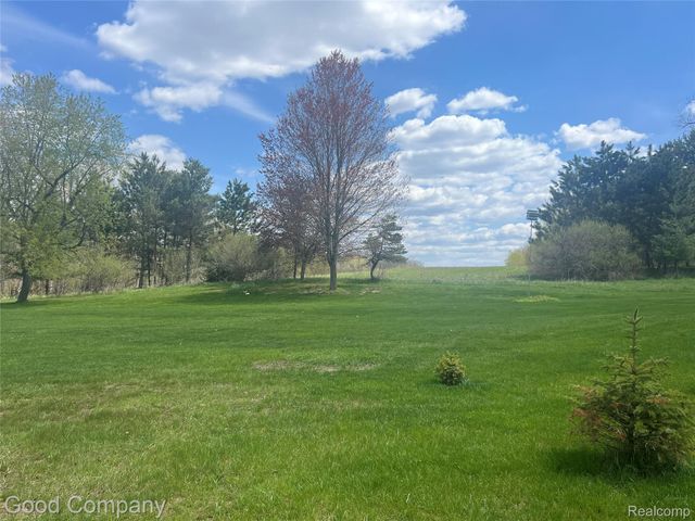 1849 E Pratt Lake Road, Sage Township, MI 48624