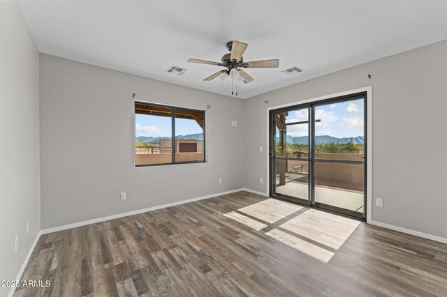 27755 S SLICK FORK Trail, Congress, AZ 85332
