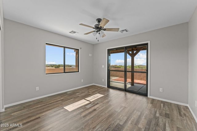 27755 S SLICK FORK Trail, Congress, AZ 85332