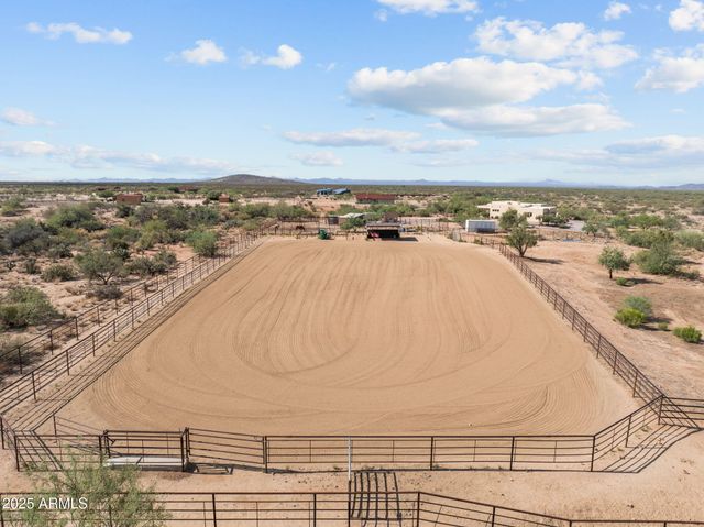 27755 S SLICK FORK Trail, Congress, AZ 85332