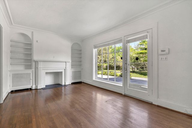 1902 Grandin RD, Roanoke, VA 24015