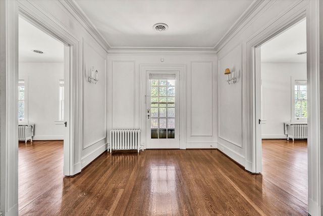 1902 Grandin RD, Roanoke, VA 24015