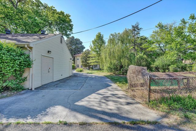 1902 Grandin RD, Roanoke, VA 24015