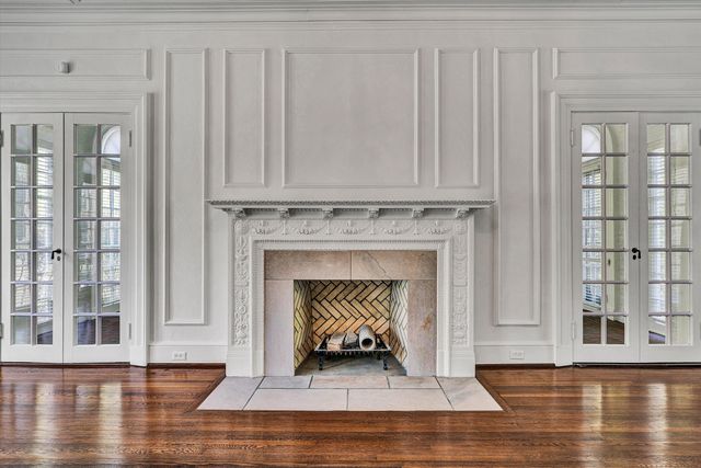 1902 Grandin RD, Roanoke, VA 24015