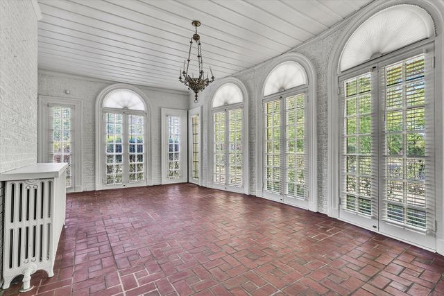 1902 Grandin RD, Roanoke, VA 24015