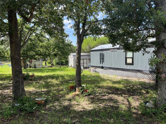 108 Live Oak Path, Somerville, TX 77879