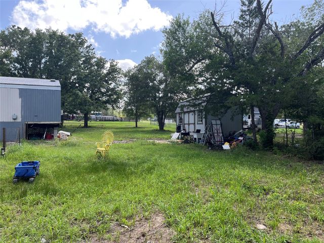 108 Live Oak Path, Somerville, TX 77879