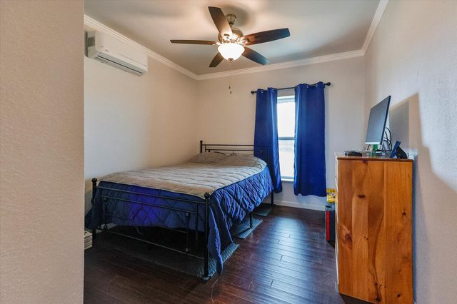 3432 Old Town Road, Whitesboro, TX 76273