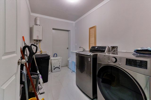 3432 Old Town Road, Whitesboro, TX 76273