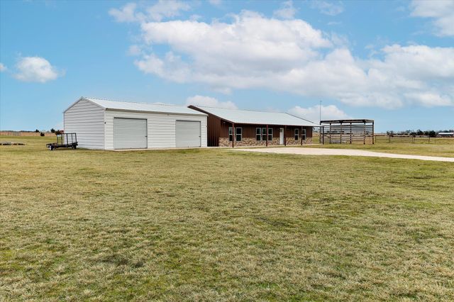 3432 Old Town Road, Whitesboro, TX 76273