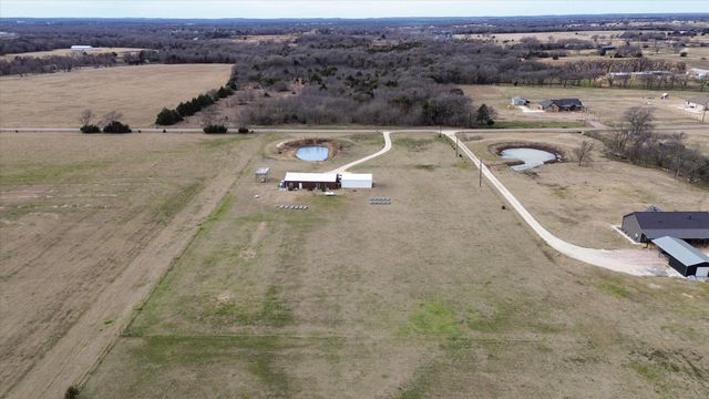 3432 Old Town Road, Whitesboro, TX 76273