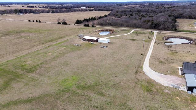 3432 Old Town Road, Whitesboro, TX 76273