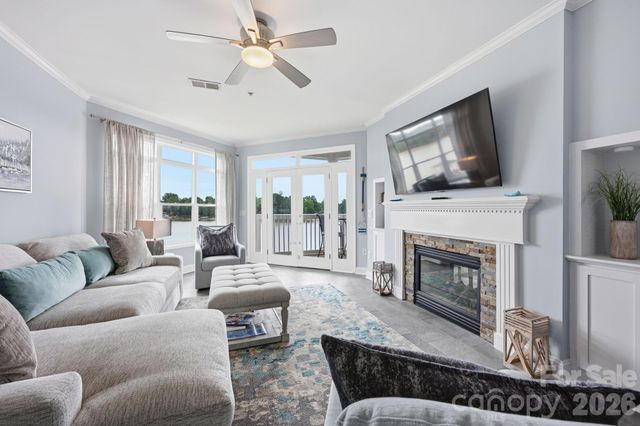 637 Williamson Road 306, Mooresville, NC 28117