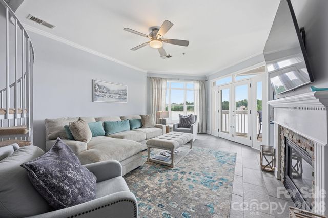 637 Williamson Road 306, Mooresville, NC 28117