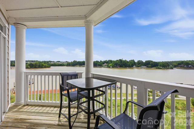 637 Williamson Road 306, Mooresville, NC 28117